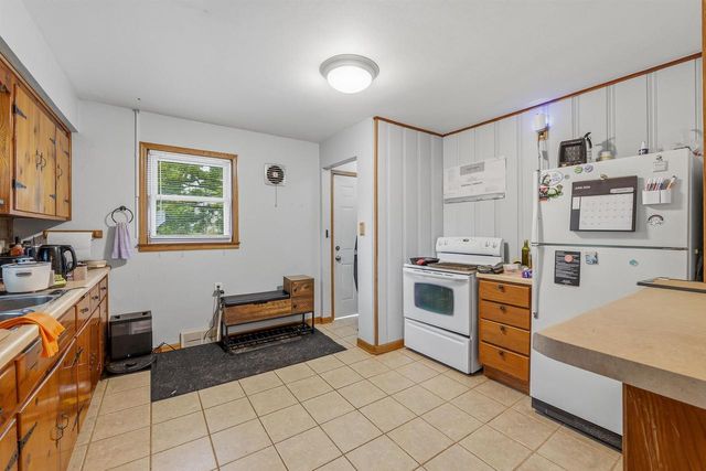 2514 W RAMSEY AVENUE, Milwaukee, WI 53221