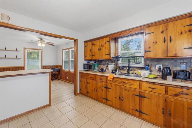 2514 W RAMSEY AVENUE, Milwaukee, WI 53221