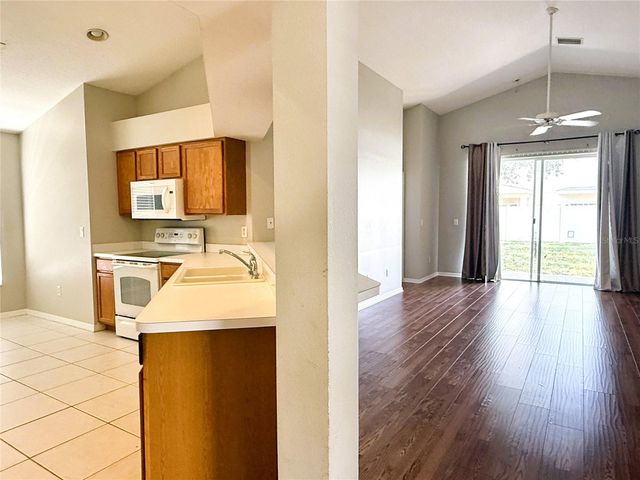 2345 ROANOKE SPRINGS DRIVE, Ruskin, FL 33570
