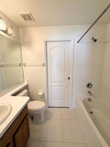 2345 ROANOKE SPRINGS DRIVE, Ruskin, FL 33570