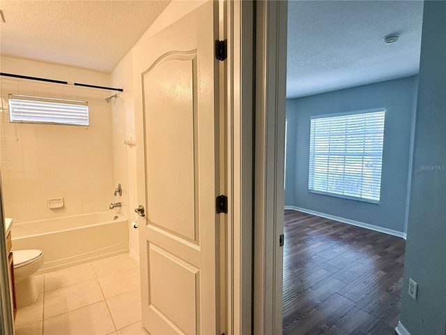 2345 ROANOKE SPRINGS DRIVE, Ruskin, FL 33570