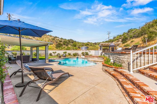 28132 Oak Spring Canyon Road, Canyon Country, CA 91387