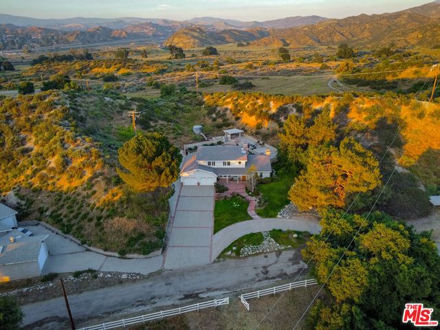 28132 Oak Spring Canyon Road, Canyon Country, CA 91387