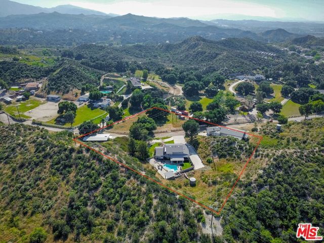 28132 Oak Spring Canyon Road, Canyon Country, CA 91387