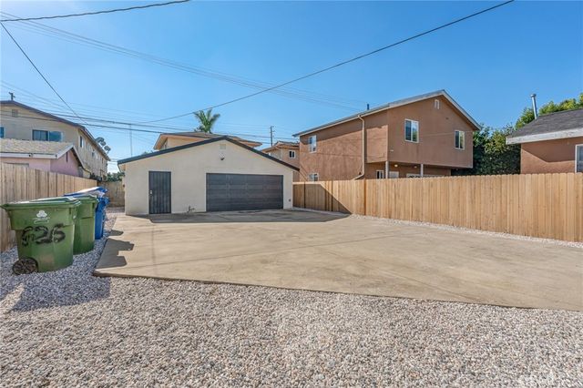 622 W 99th, Los Angeles, CA 90044