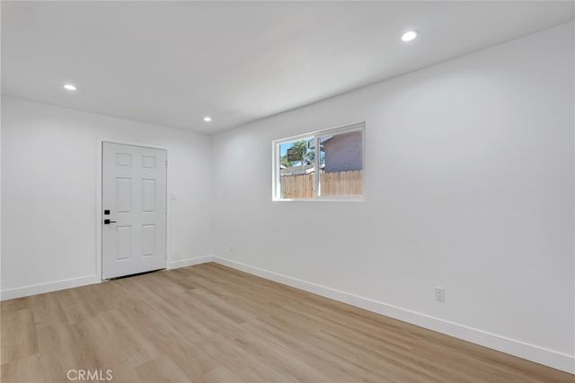 622 W 99th, Los Angeles, CA 90044