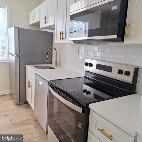 403 TRENTON CT, Wallingford, PA 19086