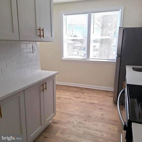 403 TRENTON CT, Wallingford, PA 19086