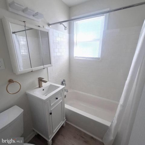 403 TRENTON CT, Wallingford, PA 19086