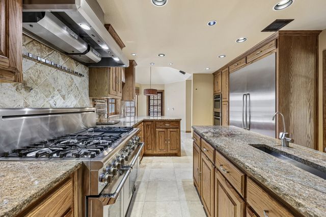 1524 Faringdon Drive, Plano, TX 75075