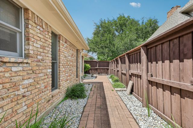 1524 Faringdon Drive, Plano, TX 75075
