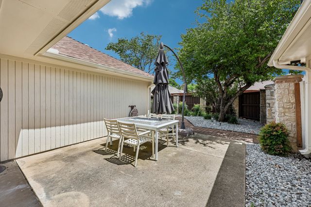 1524 Faringdon Drive, Plano, TX 75075