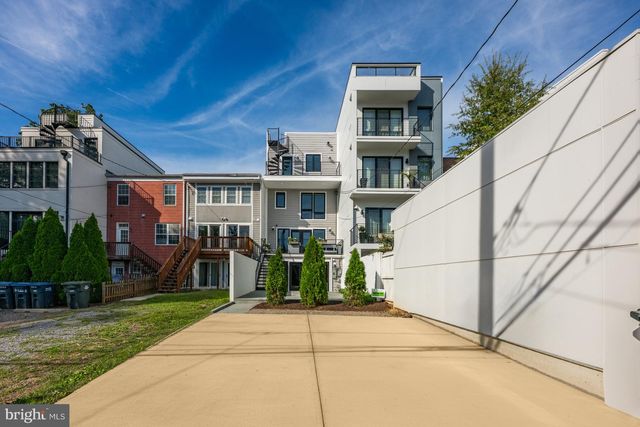 3728 R ST NW, Washington, DC 20007