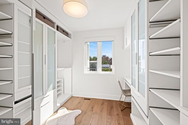 3728 R ST NW, Washington, DC 20007