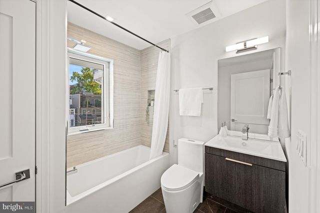 3728 R ST NW, Washington, DC 20007