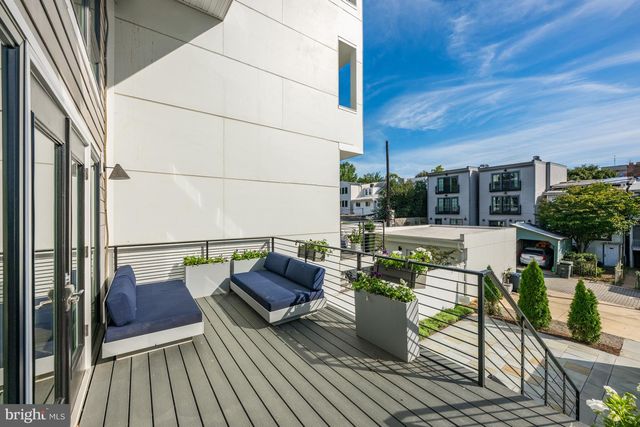 3728 R ST NW, Washington, DC 20007