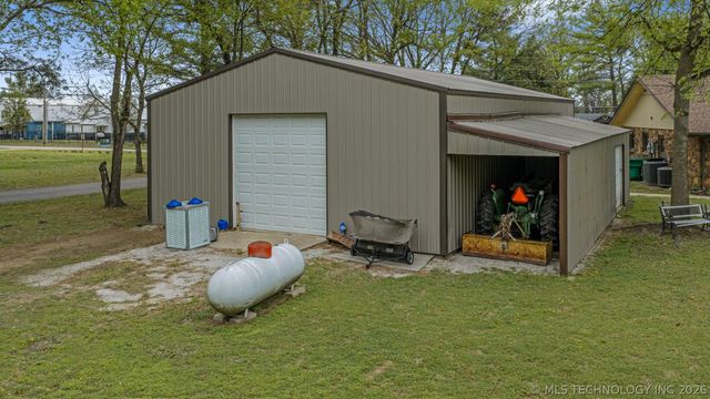 1485 Old Ketchum Road, Langley, OK 74350