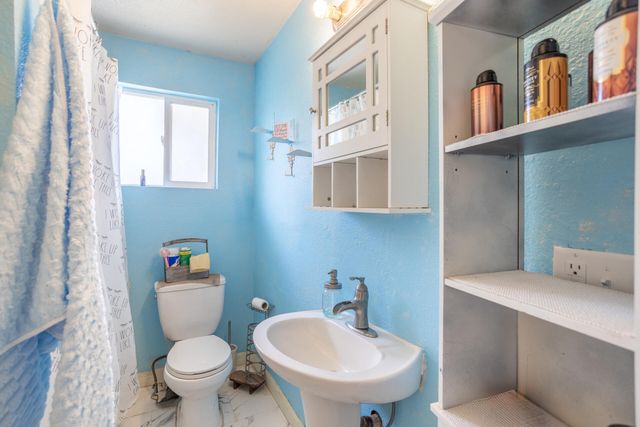 2855 Irwin Road, Redding, CA 96002