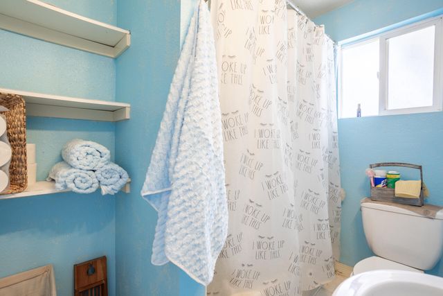 2855 Irwin Road, Redding, CA 96002