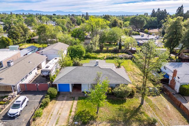 2855 Irwin Road, Redding, CA 96002