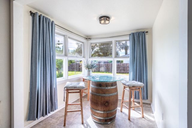 2855 Irwin Road, Redding, CA 96002