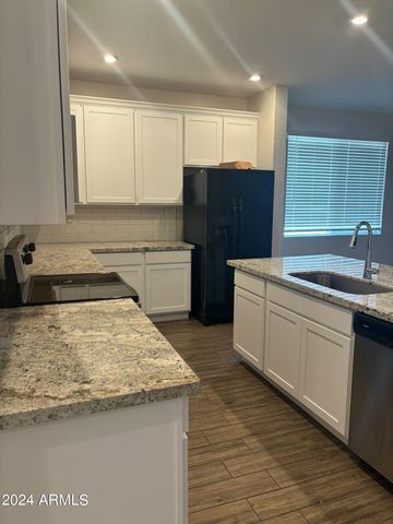 2002 E BROOKLYN Drive, Casa Grande, AZ 85122