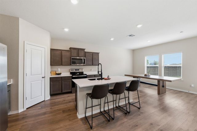 1009 Thornberry Drive, Crandall, TX 75114