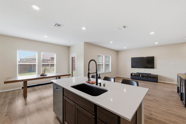 1009 Thornberry Drive, Crandall, TX 75114