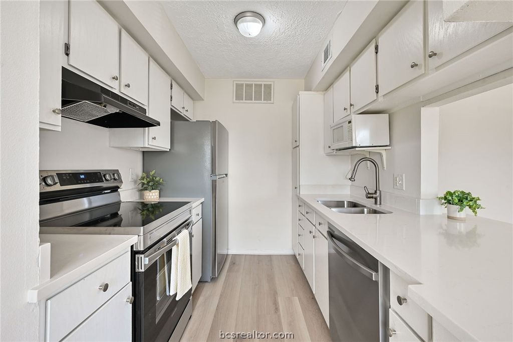 4441 Old College 2205, Bryan, TX 77801 — photo 5