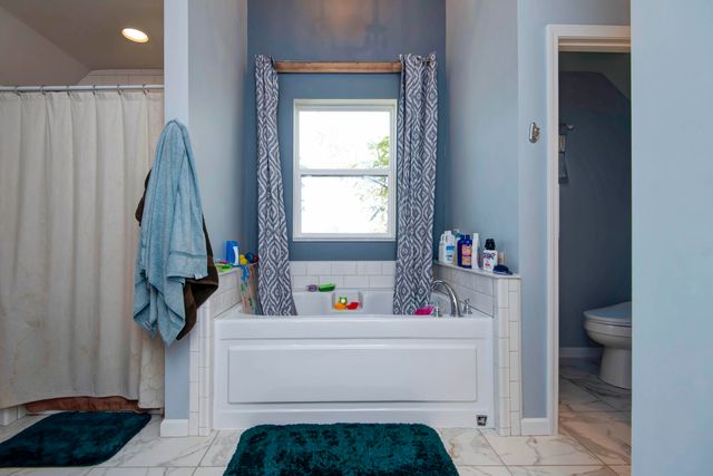 21207 Lawrence 1230, Aurora, MO 65605