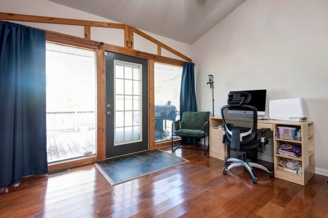 21207 Lawrence 1230, Aurora, MO 65605