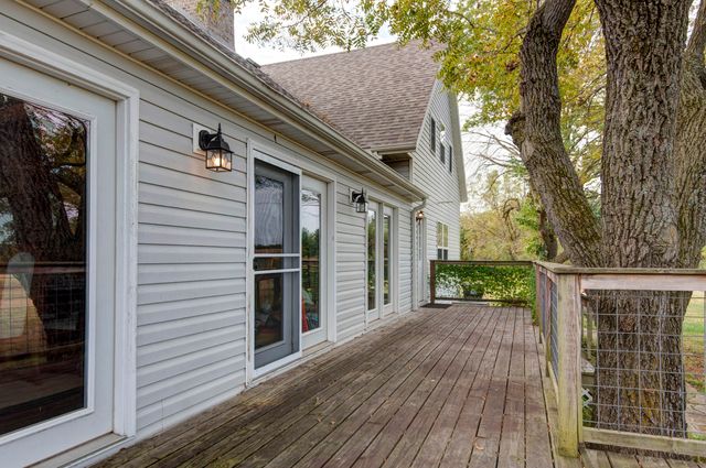 21207 Lawrence 1230, Aurora, MO 65605