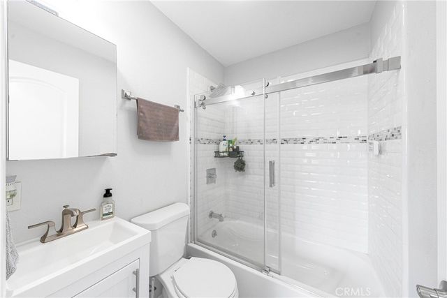 3417 Arlington Ave, Los Angeles, CA 90018