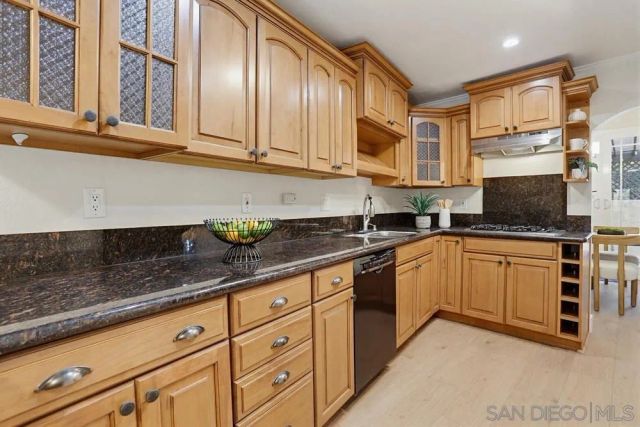 2043 Avenue Of The Trees, Carlsbad, CA 92008