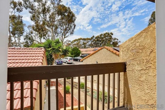 2043 Avenue Of The Trees, Carlsbad, CA 92008