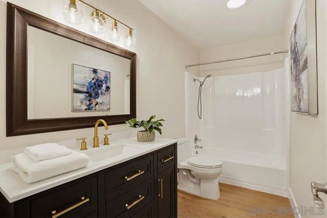 2043 Avenue Of The Trees, Carlsbad, CA 92008