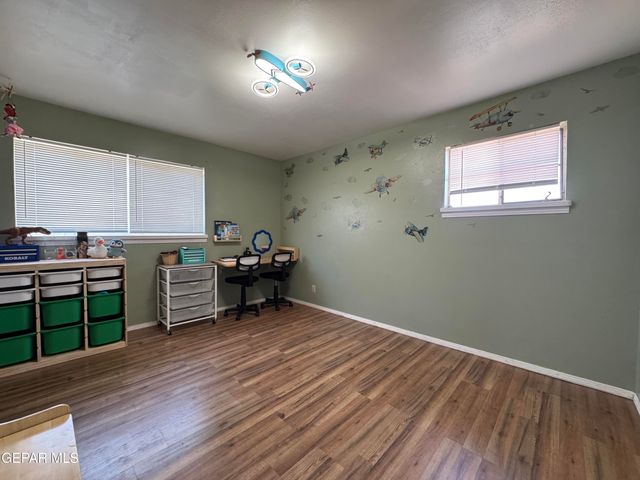 3614 TITANIC Avenue, El Paso, TX 79904
