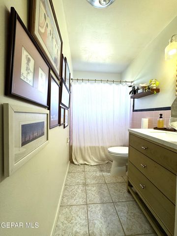 3614 TITANIC Avenue, El Paso, TX 79904
