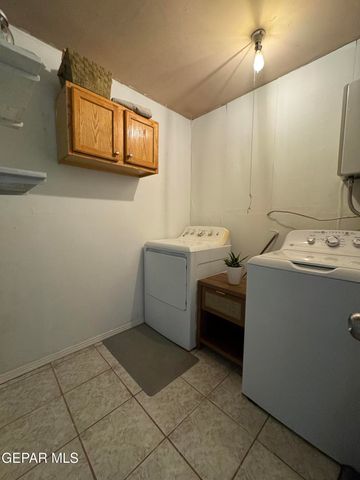 3614 TITANIC Avenue, El Paso, TX 79904