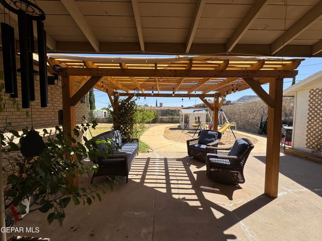 3614 TITANIC Avenue, El Paso, TX 79904