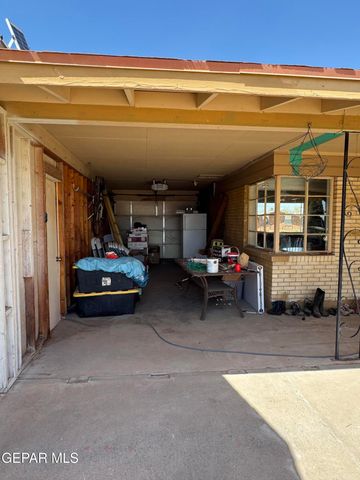 3614 TITANIC Avenue, El Paso, TX 79904