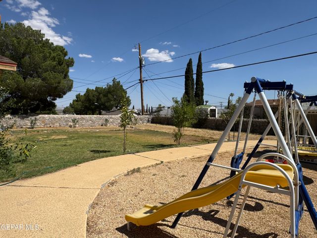 3614 TITANIC Avenue, El Paso, TX 79904