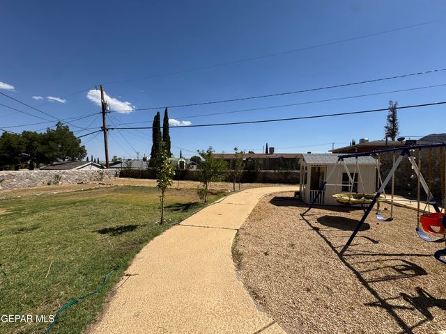 3614 TITANIC Avenue, El Paso, TX 79904