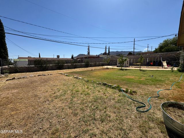 3614 TITANIC Avenue, El Paso, TX 79904