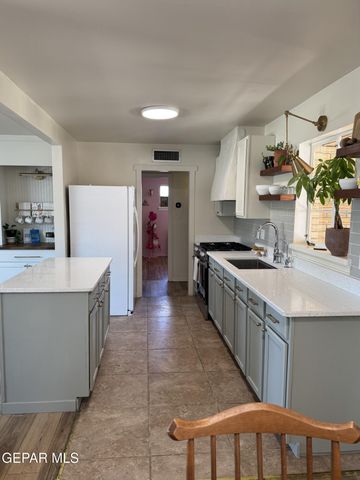 3614 TITANIC Avenue, El Paso, TX 79904