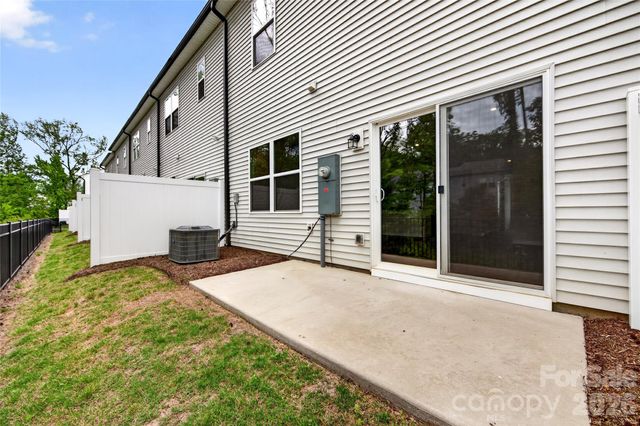 6025 Longar Lane, Charlotte, NC 28269