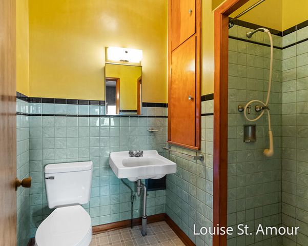 10341 Whitbeck Road, Montague, MI 49437