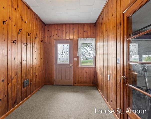 10341 Whitbeck Road, Montague, MI 49437