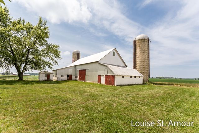 10341 Whitbeck Road, Montague, MI 49437