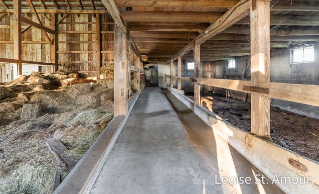 10341 Whitbeck Road, Montague, MI 49437